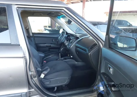 2011 Kia Soul + из США, поврежденный, VIN KNDJT2A2XB7222482